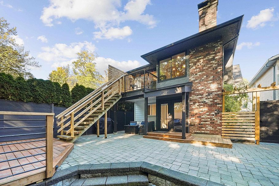 1430 Draycott Road North Vancouver, BC - 27