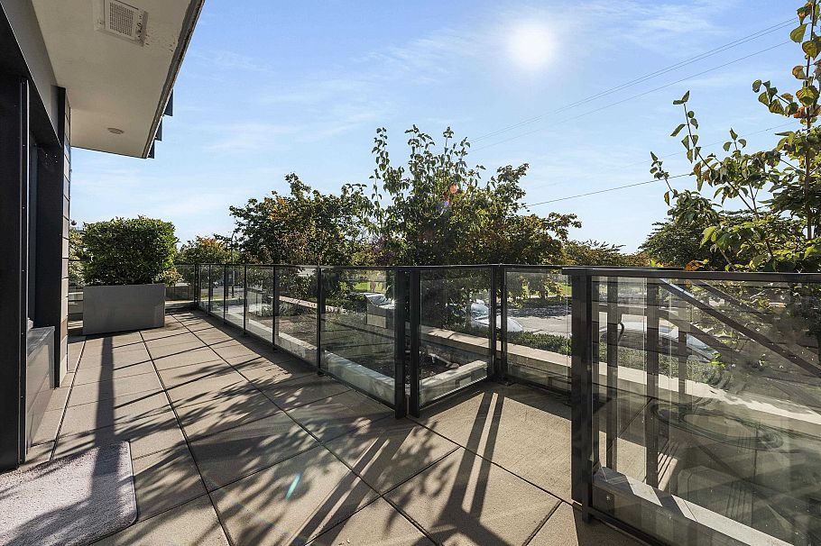 106 477 W 59th Avenue Vancouver, BC - 23