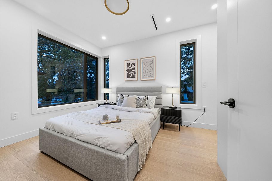 311 N Kamloops Street Vancouver, BC - 23