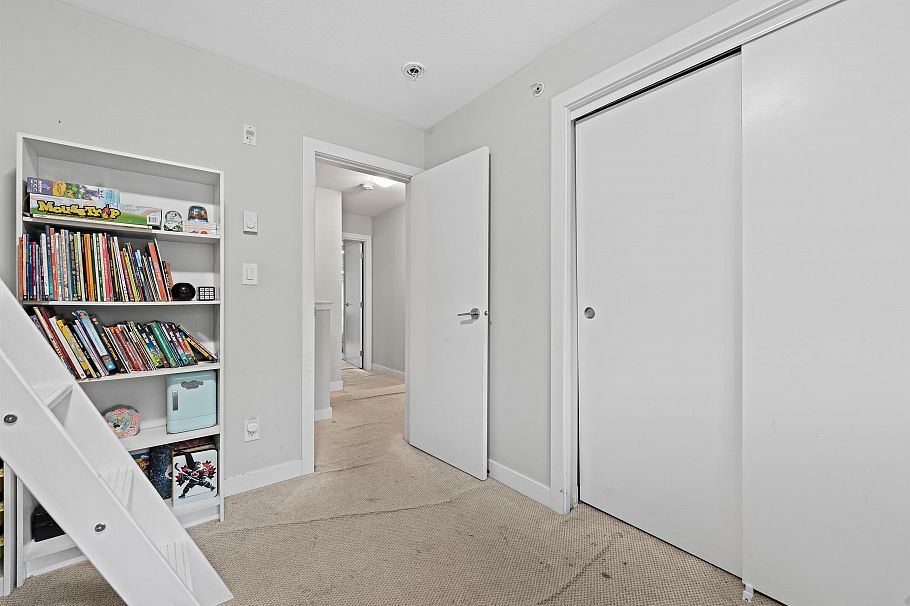 207 2135 Heritage Park Lane North Vancouver, BC - 22