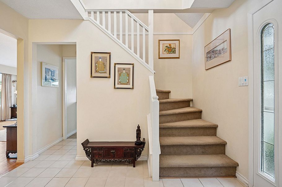 1089 Kilmer Road North Vancouver, BC - 30