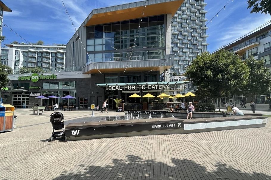 214 3038 Kent Avenue South E Vancouver, BC - 31