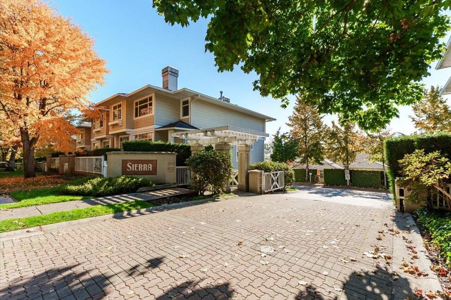 5 3588 Whitney Place Vancouver, BC - 1