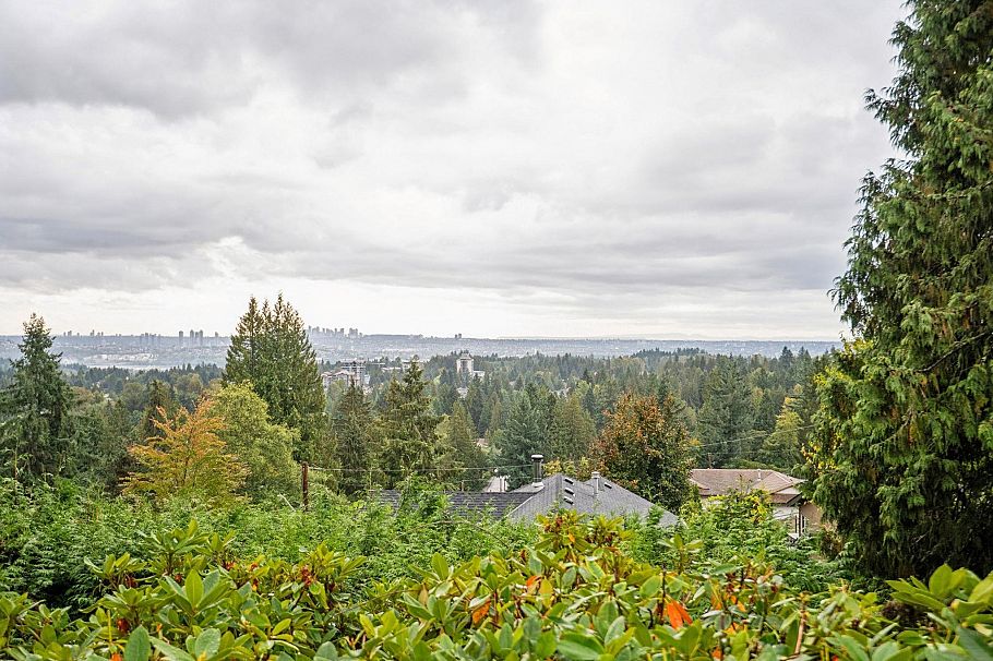 1089 Kilmer Road North Vancouver, BC - 29