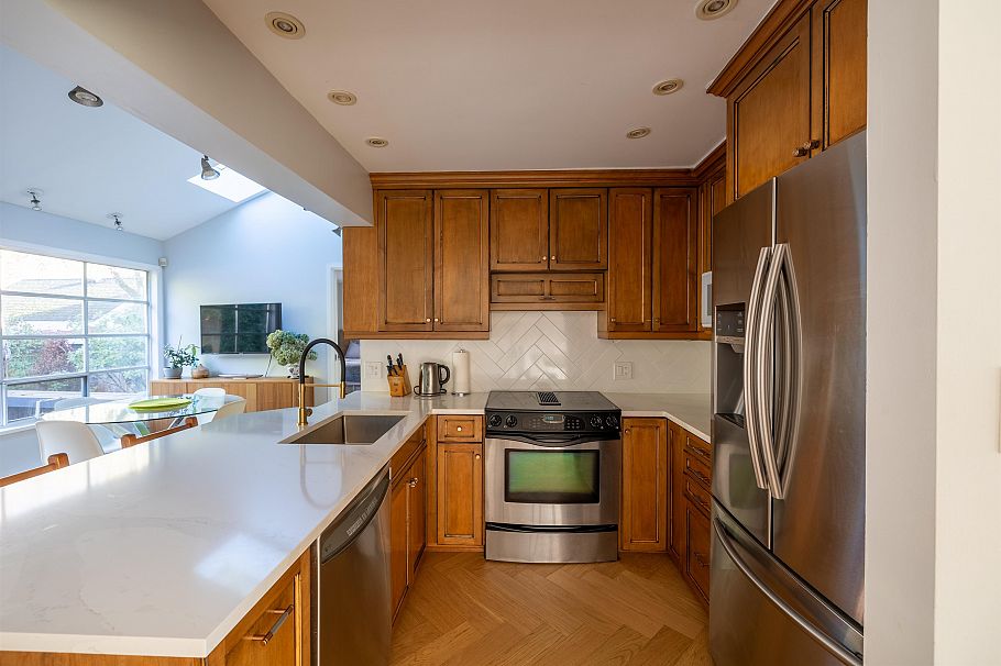 1546 Hope Road North Vancouver, BC - 16