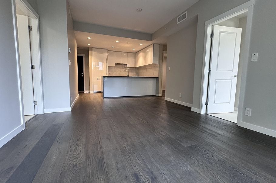 102 5687 Gray Avenue Vancouver, BC - 4