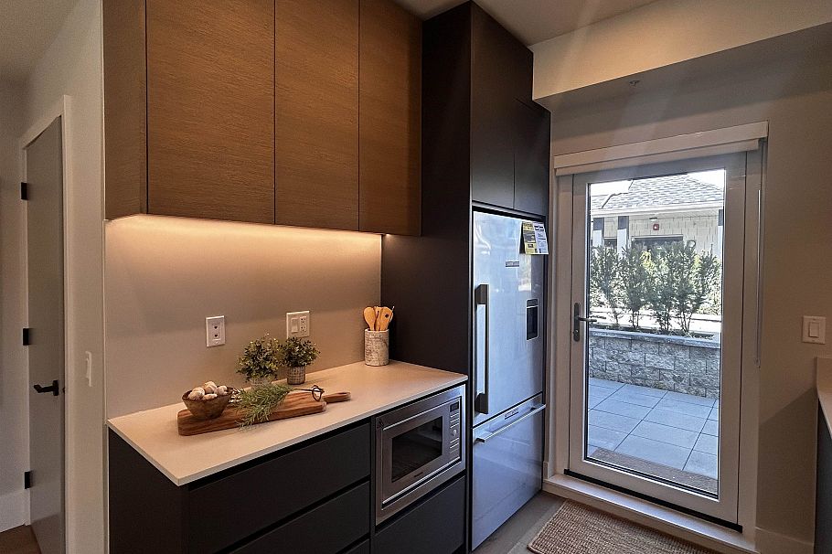 1341 E 21st Avenue Vancouver, BC - 5