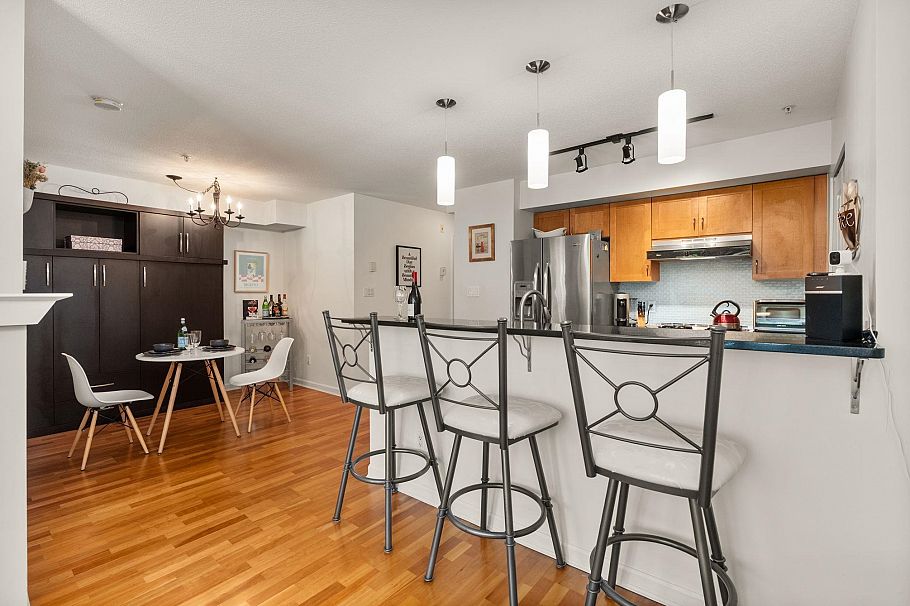 308 2161 W 12th Avenue Vancouver, BC - 6