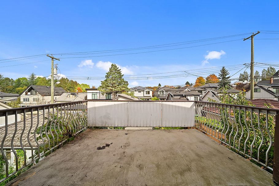 271 E 38th Avenue Vancouver, BC - 17