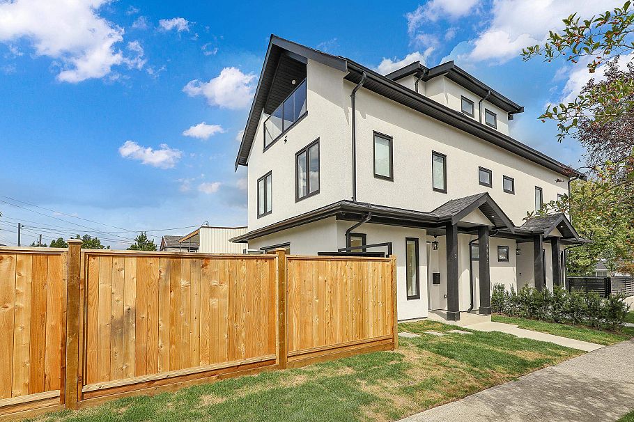 2 3695 E 26 Avenue Vancouver, BC - 1