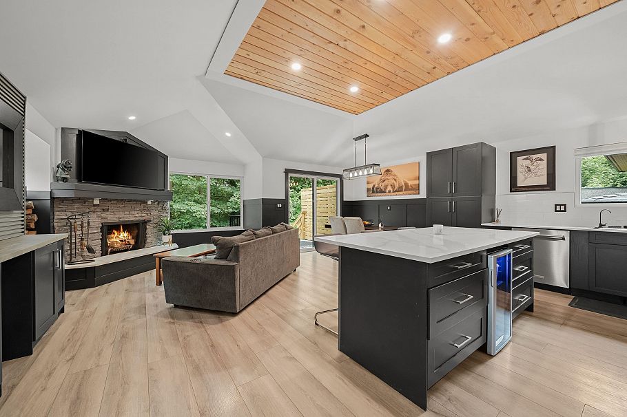 1430 Draycott Road North Vancouver, BC - 7