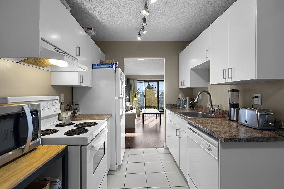 337 340 W 3rd Street North Vancouver, BC - 12