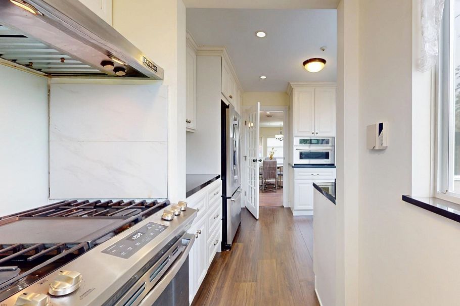 2789 W 24th Avenue Vancouver, BC - 13