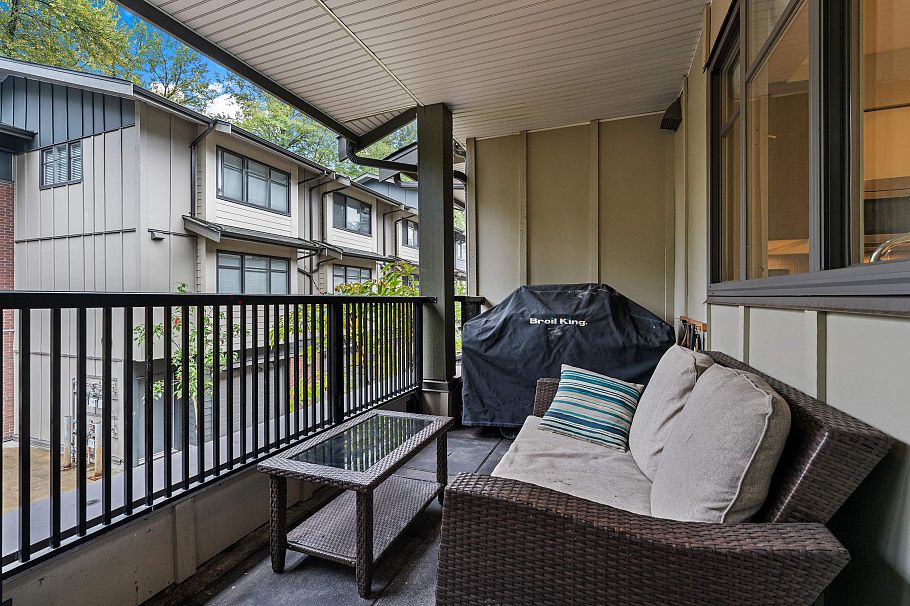 207 2135 Heritage Park Lane North Vancouver, BC - 29