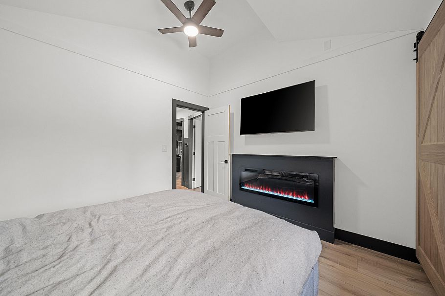 1430 Draycott Road North Vancouver, BC - 9