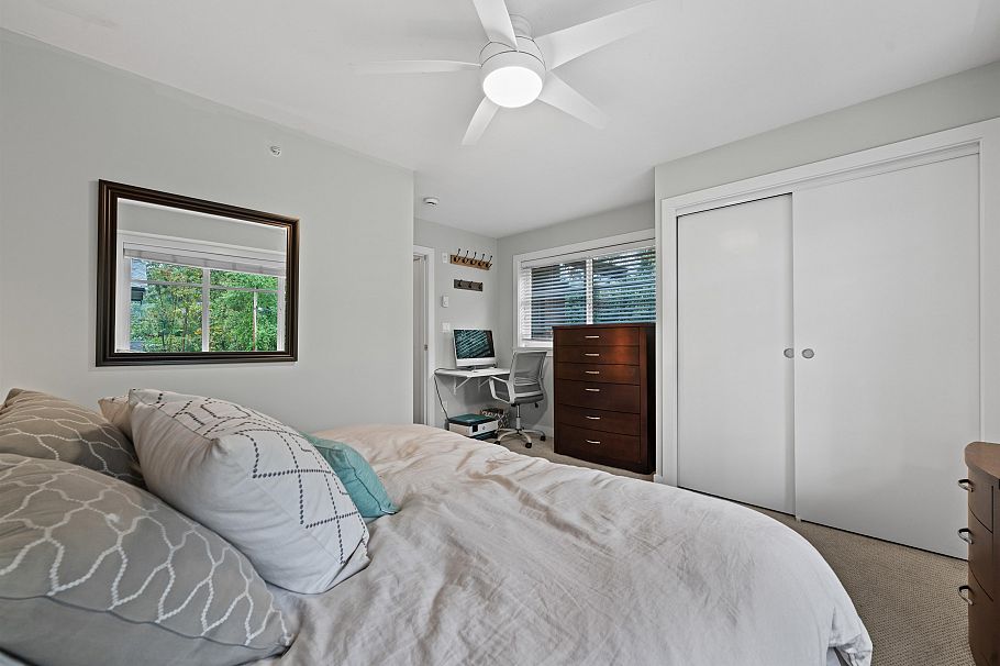 207 2135 Heritage Park Lane North Vancouver, BC - 18