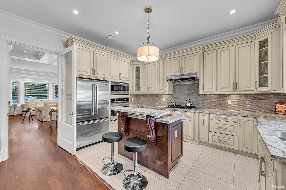 3477 W 20th Avenue Vancouver, BC - 10