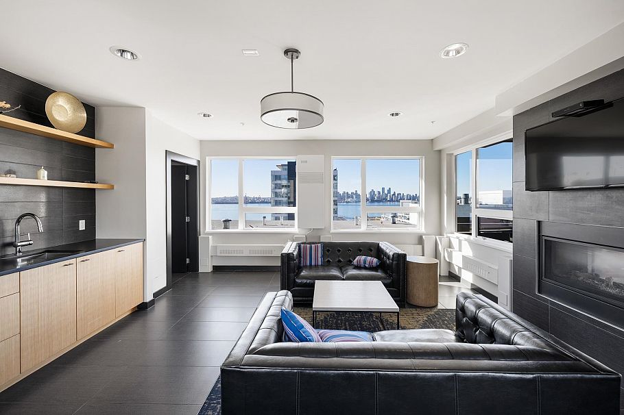 312 123 W 1st Street North Vancouver, BC - 31