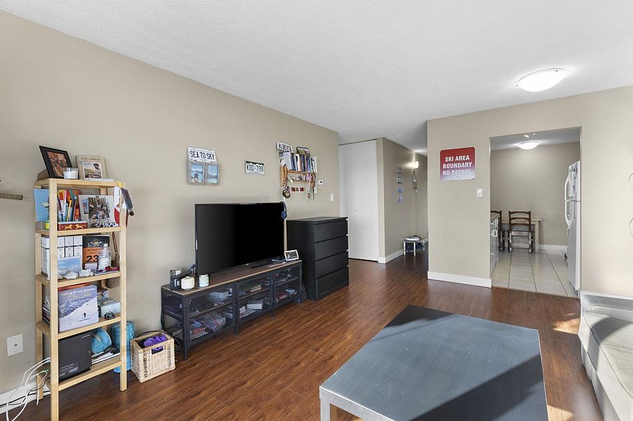 337 340 W 3rd Street North Vancouver, BC - 8