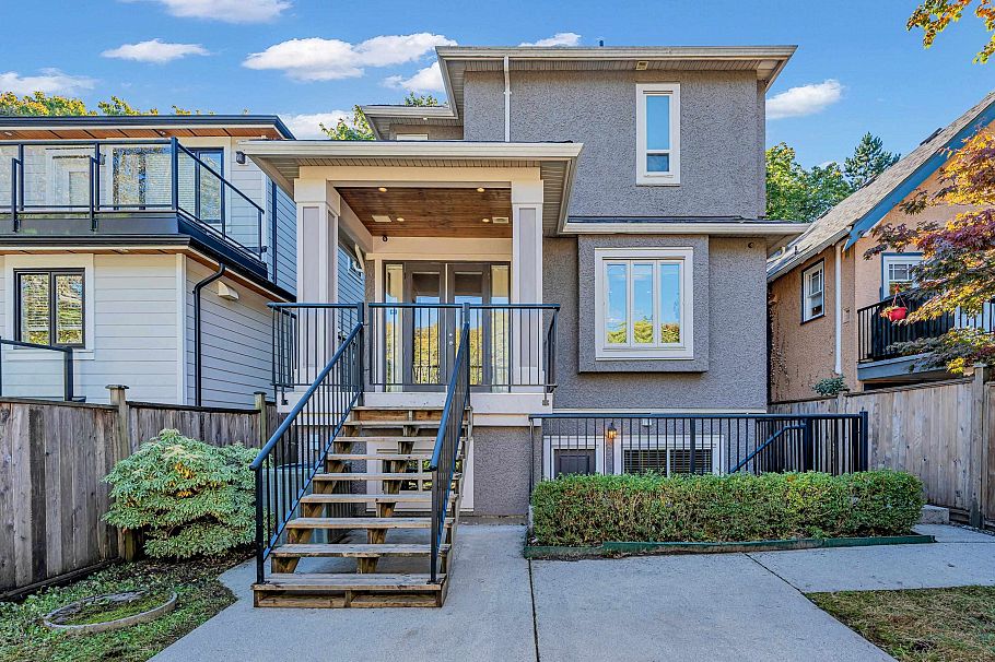 3477 W 20th Avenue Vancouver, BC - 39