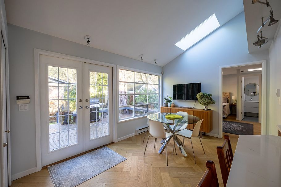 1546 Hope Road North Vancouver, BC - 12