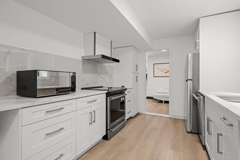 1430 Draycott Road North Vancouver, BC - 21