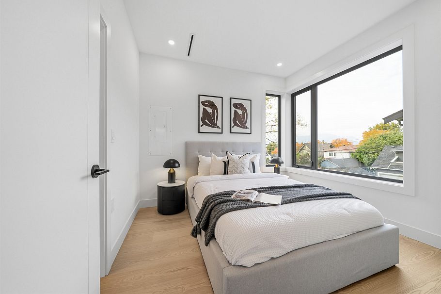 311 N Kamloops Street Vancouver, BC - 18