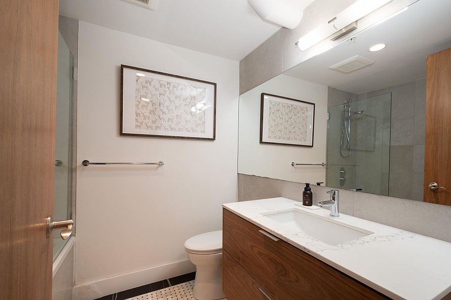 315 2628 Yew Street Vancouver, BC - 17