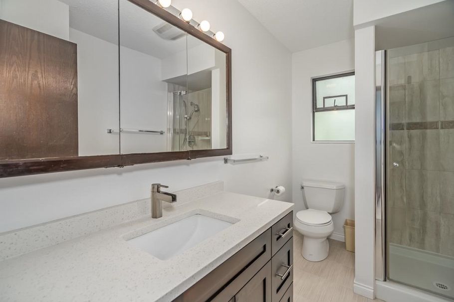 1735 W 62nd Avenue Vancouver, BC - 29