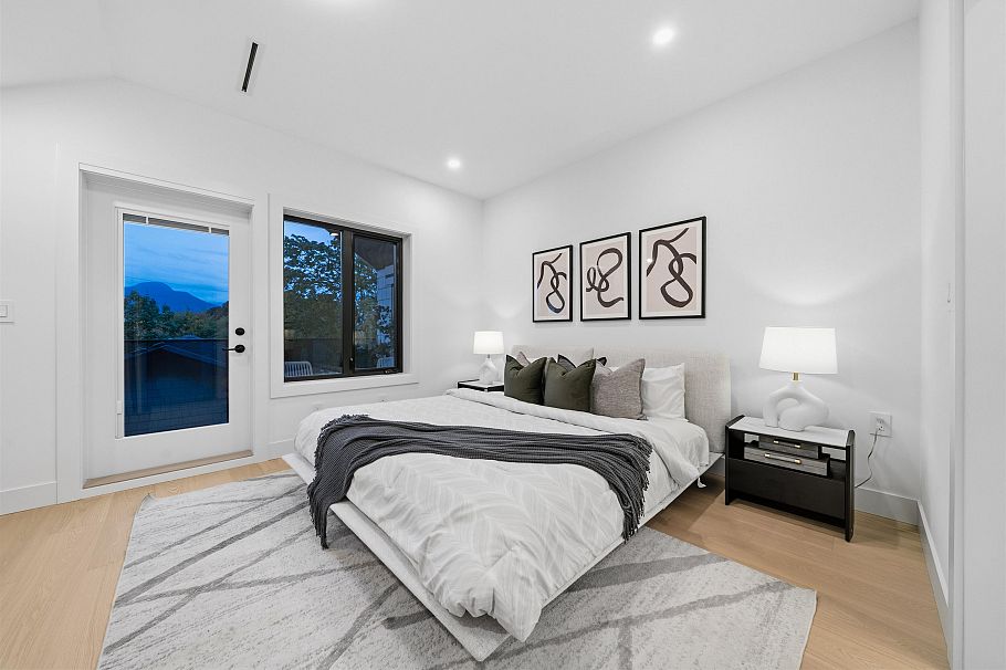 311 N Kamloops Street Vancouver, BC - 15