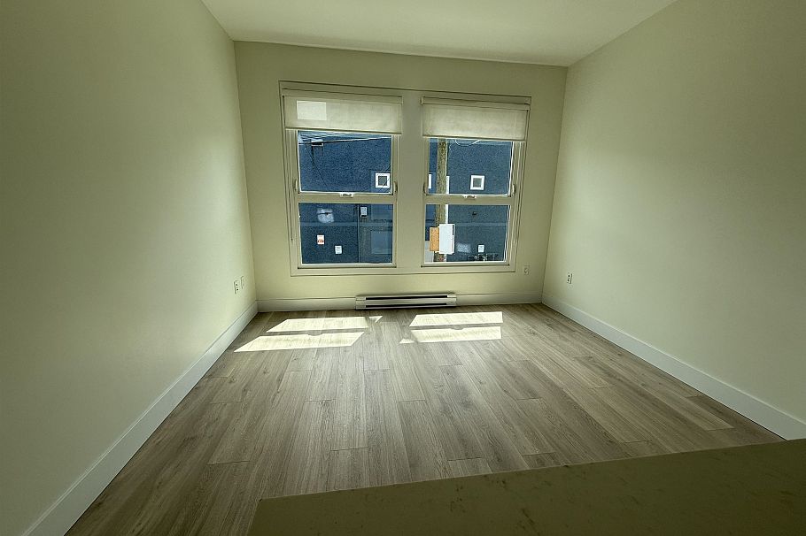 208 626 Alexander Street Vancouver, BC - 5