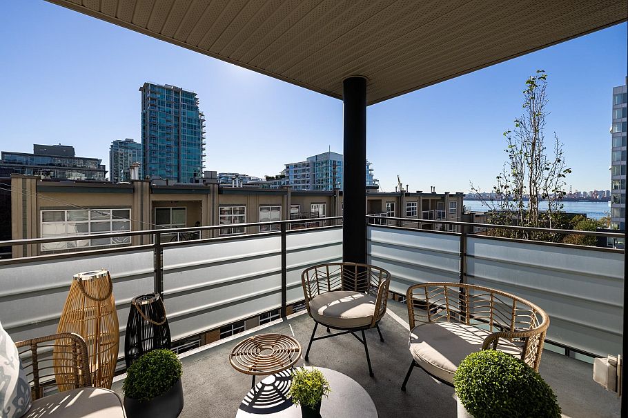 312 123 W 1st Street North Vancouver, BC - 12