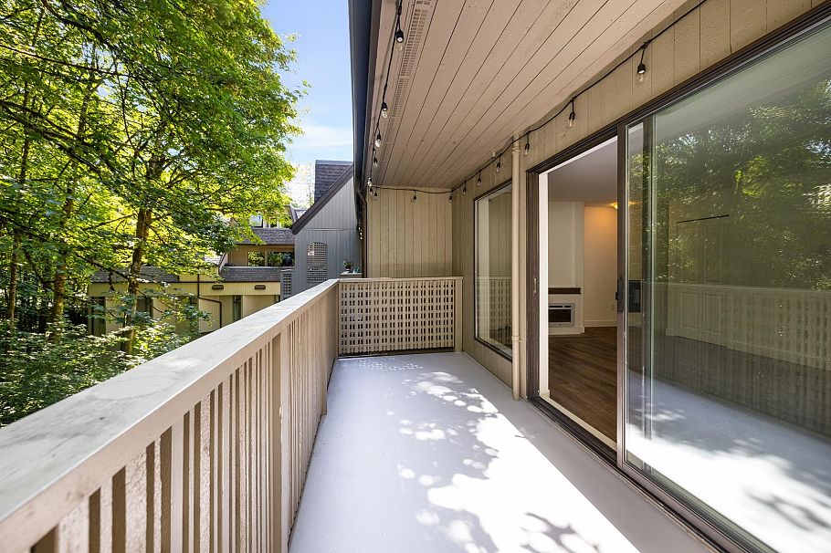 3182 Mountain Highway North Vancouver, BC - 26