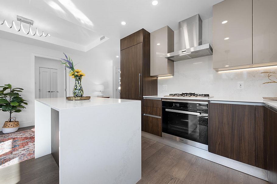 106 477 W 59th Avenue Vancouver, BC - 11