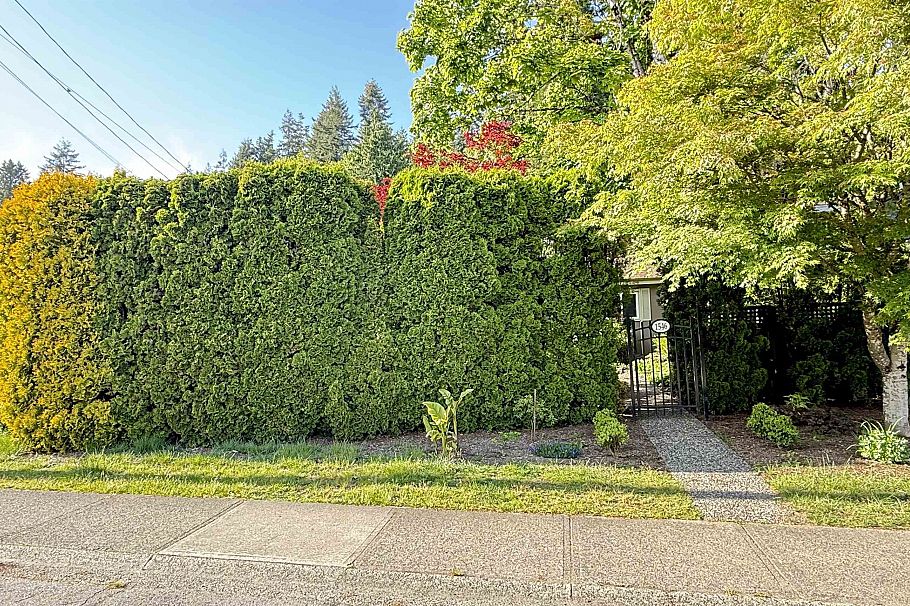 1546 Hope Road North Vancouver, BC - 3