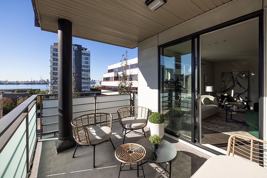 312 123 W 1st Street North Vancouver, BC - 11