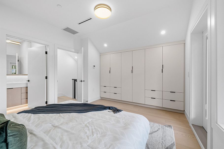 311 N Kamloops Street Vancouver, BC - 13