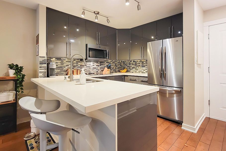 214 3038 Kent Avenue South E Vancouver, BC - 9