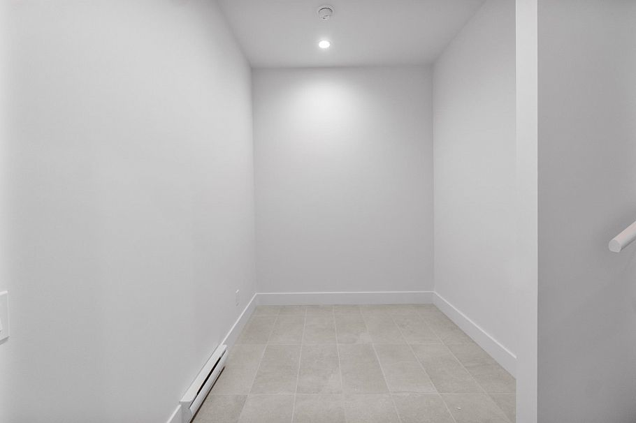 106 2320 Emery Court North Vancouver, BC - 17