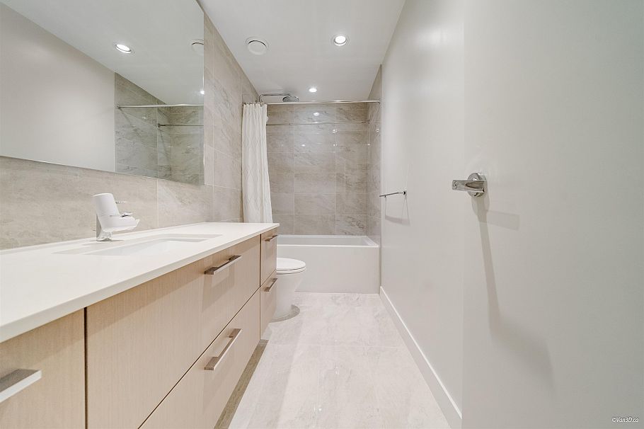 5336 University Boulevard Vancouver, BC - 14