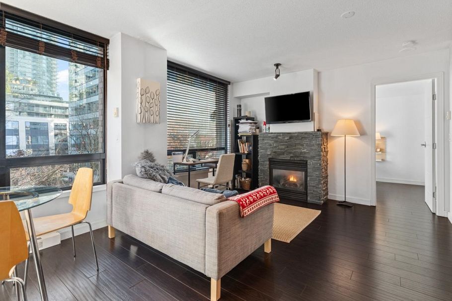 403 1003 Burnaby Street Vancouver, BC - 5