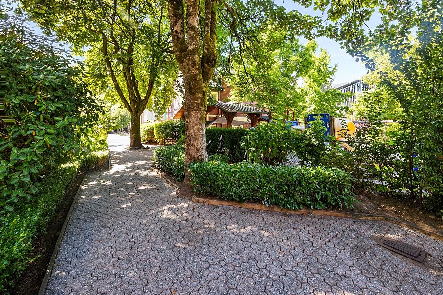 3182 Mountain Highway North Vancouver, BC - 36