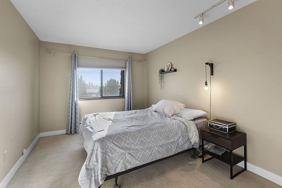 337 340 W 3rd Street North Vancouver, BC - 17