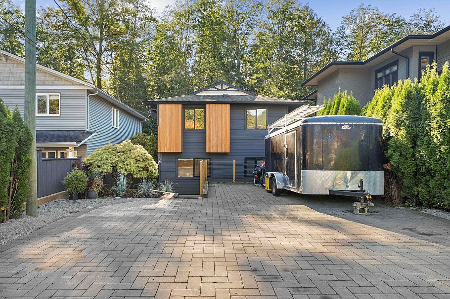 1430 Draycott Road North Vancouver, BC - 36