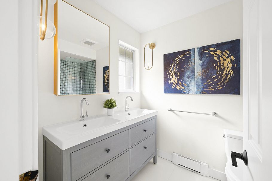 860 Ruckle Court North Vancouver, BC - 25