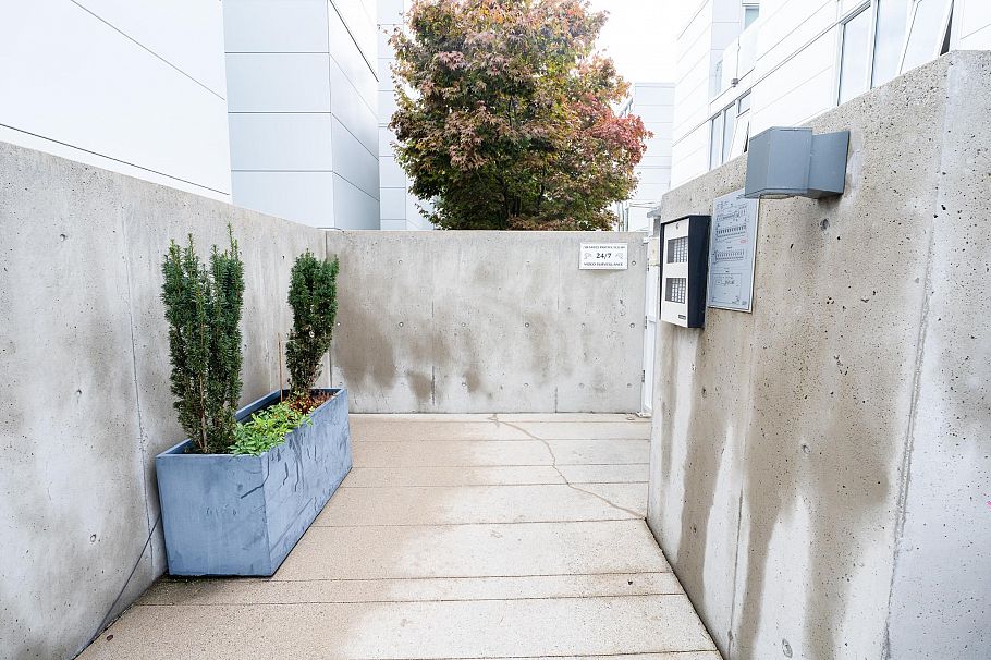 2208 Willow Street Vancouver, BC - 3