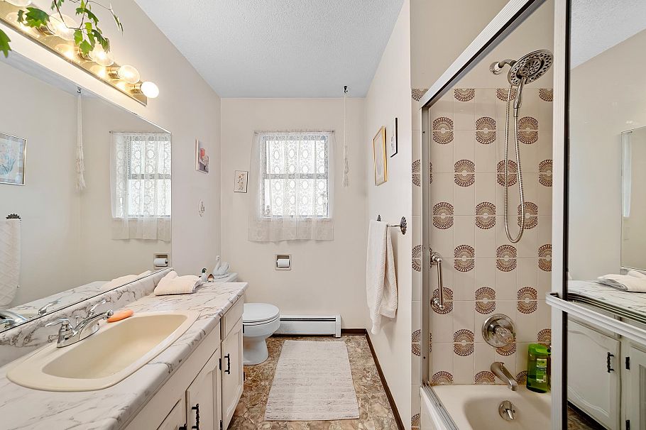 271 E 38th Avenue Vancouver, BC - 20