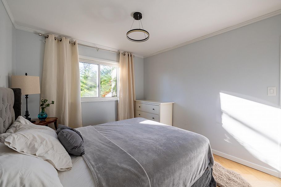 1546 Hope Road North Vancouver, BC - 31