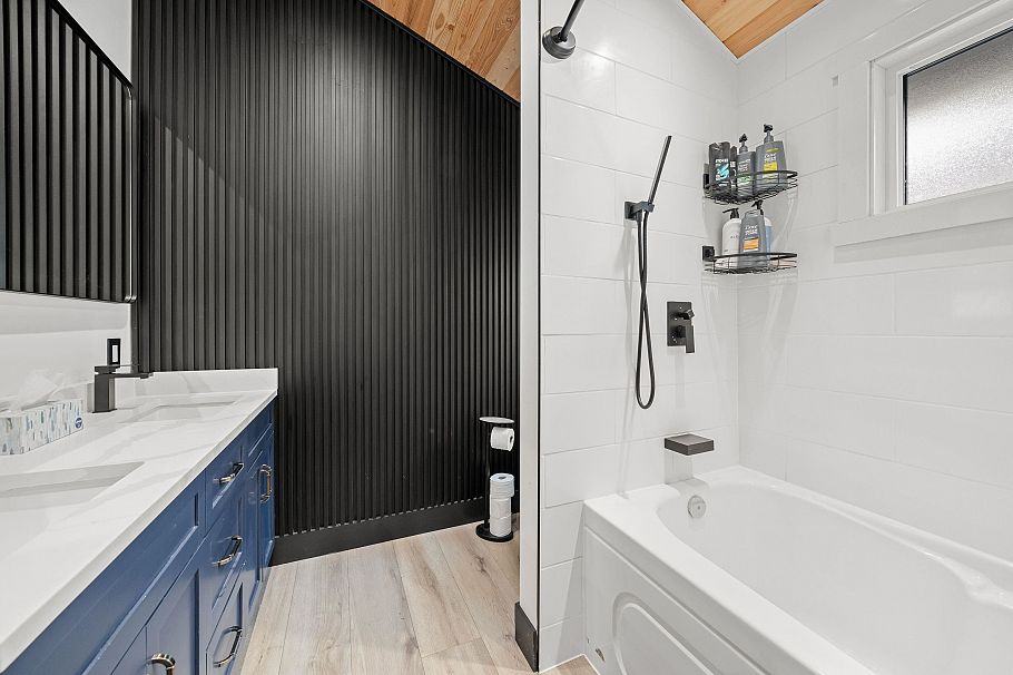 1430 Draycott Road North Vancouver, BC - 12