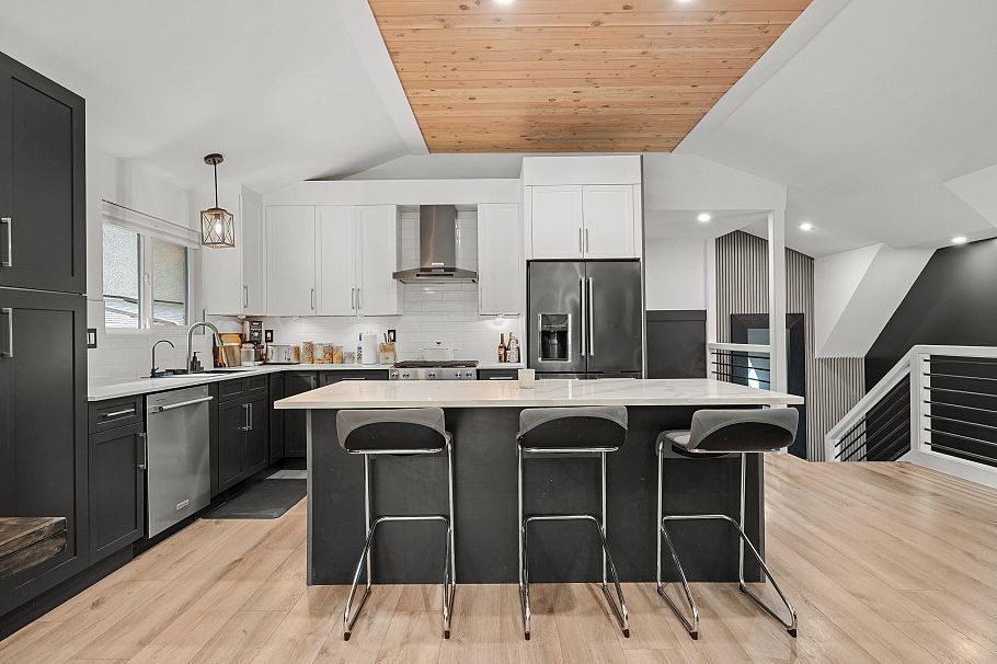 1430 Draycott Road North Vancouver, BC - 6